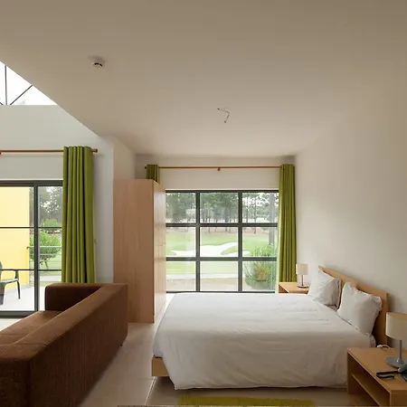 Arrabida & Golf Academy Resort 4*